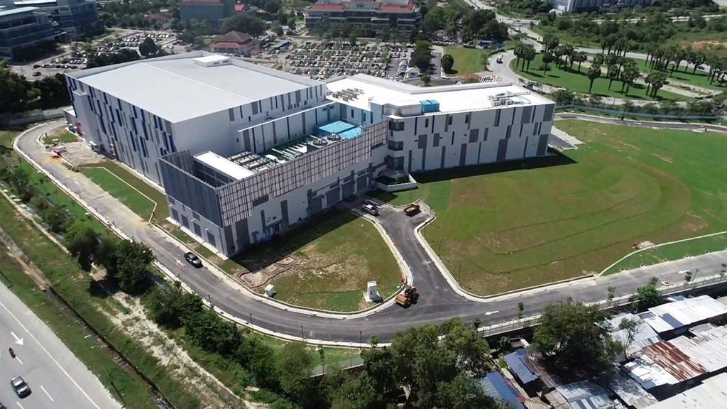 AIR COOLED & WATER COOLED CHILLED WATER SYSTEM